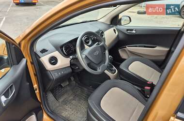 Хэтчбек Hyundai i10 2015 в 