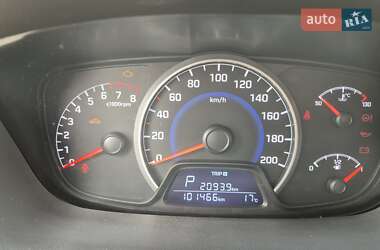 Хэтчбек Hyundai i10 2015 в 