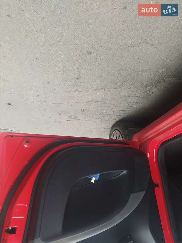 Хэтчбек Hyundai i10 2010 в Львове