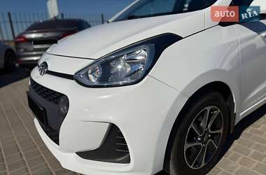 Хетчбек Hyundai i10 2017 в 