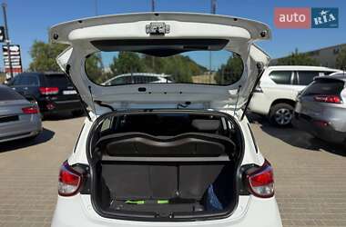 Хетчбек Hyundai i10 2017 в 