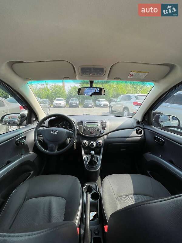 Хэтчбек Hyundai i10 2012 в Львове