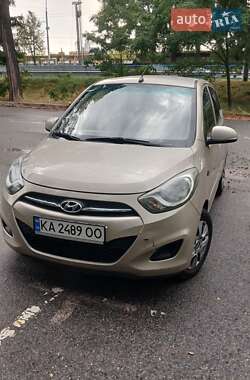 Хетчбек Hyundai i10 2012 в 