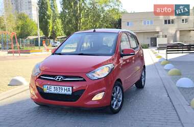 Хэтчбек Hyundai i10 2012 в 