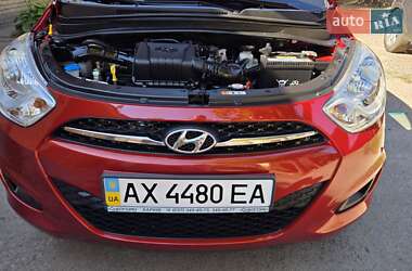 Хэтчбек Hyundai i10 2013 в 