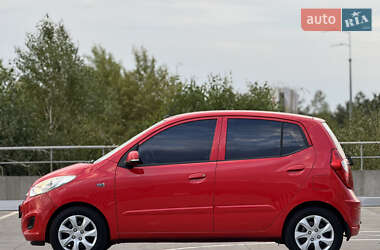 Хэтчбек Hyundai i10 2012 в 