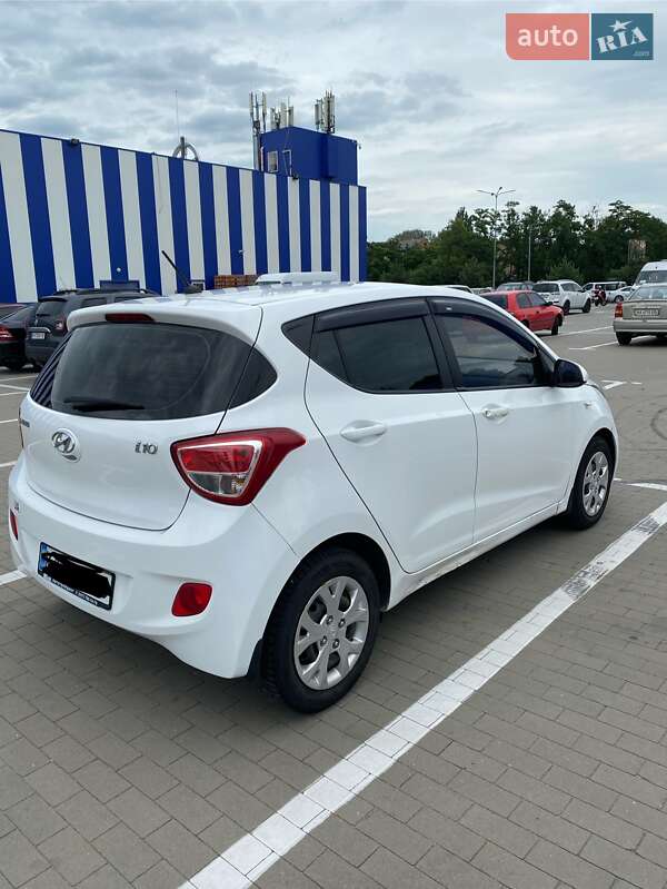 Хэтчбек Hyundai i10 2015 в Броварах