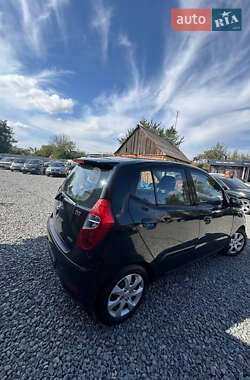 Хэтчбек Hyundai i10 2011 в 
