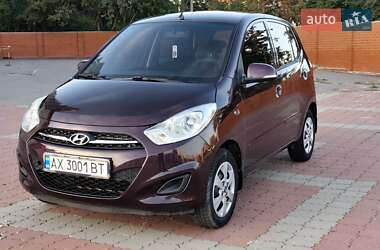 Хэтчбек Hyundai i10 2012 в 