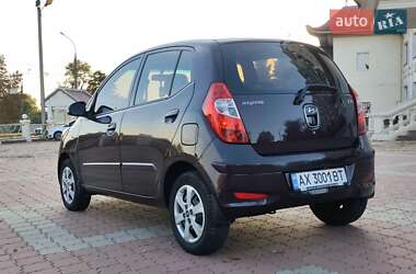 Хэтчбек Hyundai i10 2012 в 