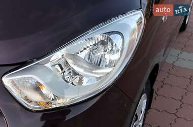 Хэтчбек Hyundai i10 2012 в 