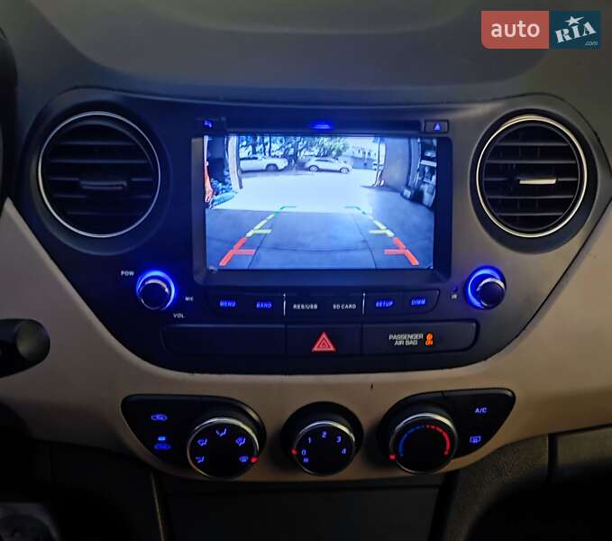 Хэтчбек Hyundai i10 2015 в Киеве