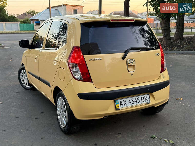Хэтчбек Hyundai i10 2009 в Харькове