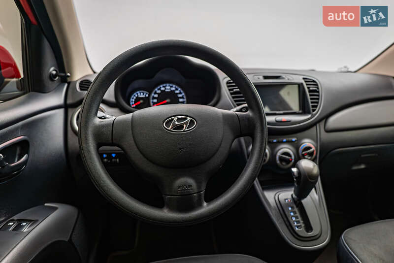 Хэтчбек Hyundai i10 2013 в Киеве