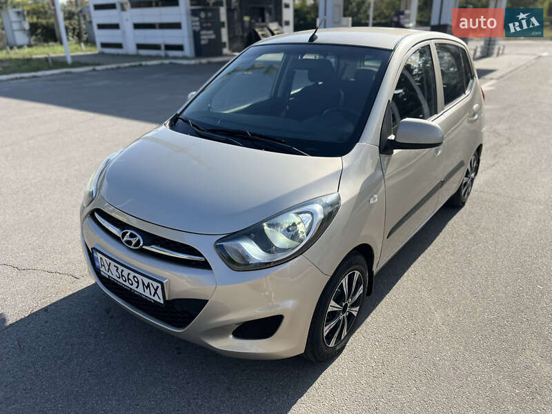 Хэтчбек Hyundai i10 2013 в Харькове фото 7 Хэтчбек Hyundai i10 2013 в Харькове
