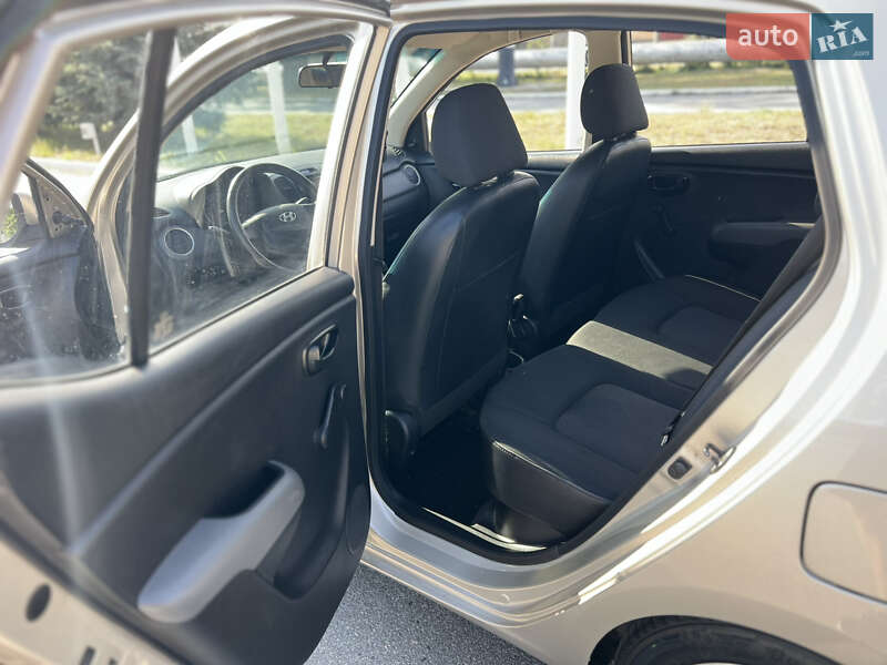 Хэтчбек Hyundai i10 2013 в Харькове фото 13 Хэтчбек Hyundai i10 2013 в Харькове