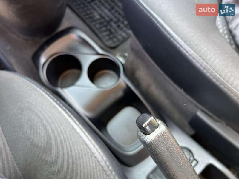 Хэтчбек Hyundai i10 2013 в Харькове фото 17 Хэтчбек Hyundai i10 2013 в Харькове