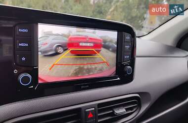 Хэтчбек Hyundai i10 2021 в 