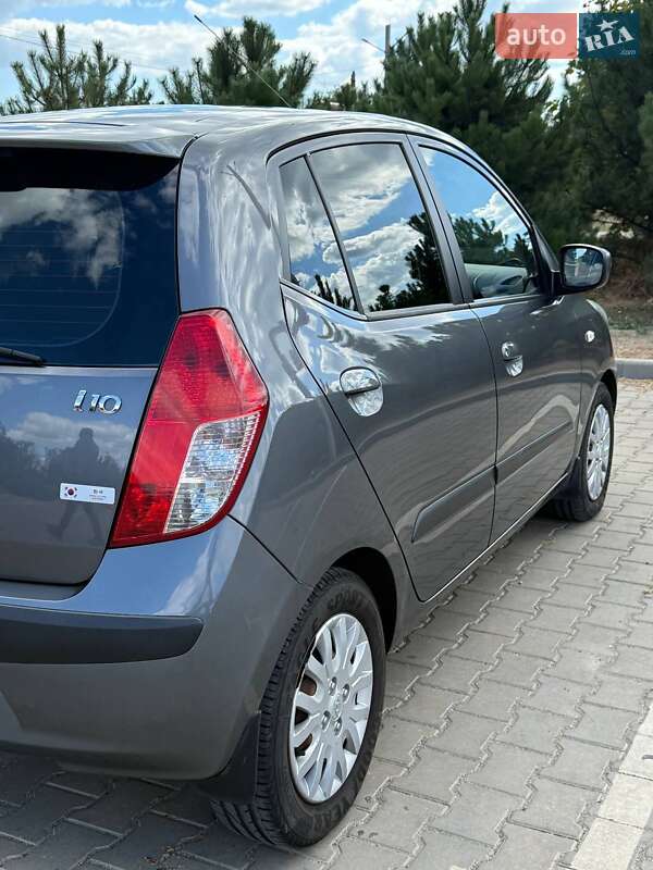 Хэтчбек Hyundai i10 2008 в Одессе