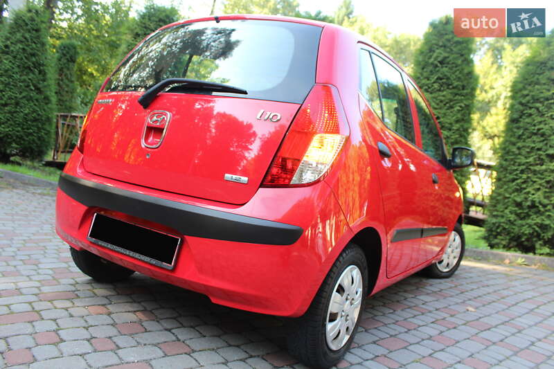 Хэтчбек Hyundai i10 2009 в Трускавце