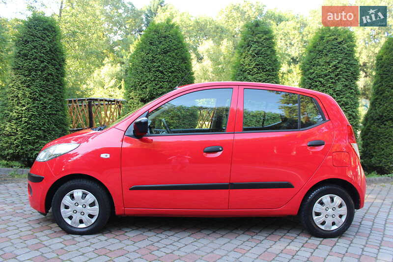 Хэтчбек Hyundai i10 2009 в Трускавце