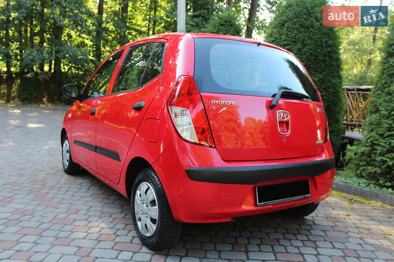 Хэтчбек Hyundai i10 2009 в Трускавце