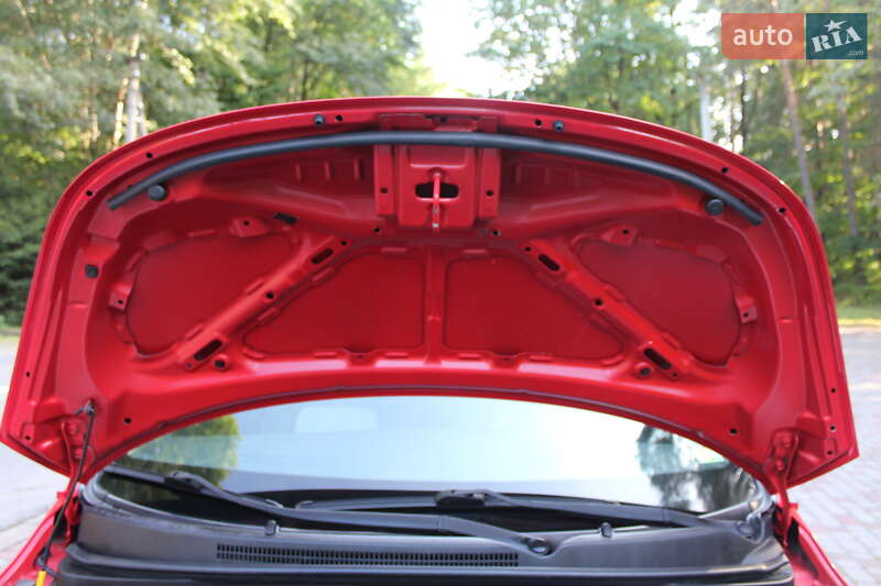 Хэтчбек Hyundai i10 2009 в Трускавце