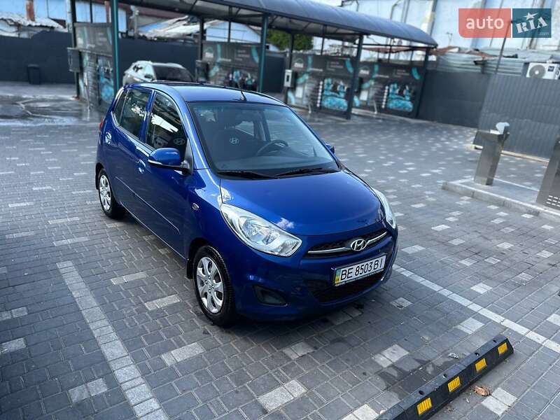 Хэтчбек Hyundai i10 2012 в Николаеве