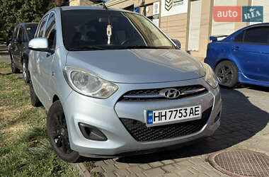 Хэтчбек Hyundai i10 2011 в 