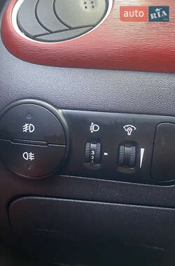 Хэтчбек Hyundai i10 2010 в 