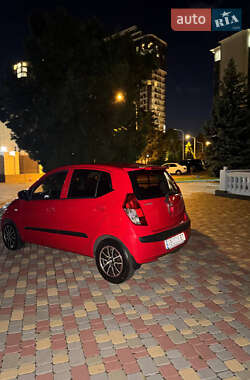 Хэтчбек Hyundai i10 2008 в 