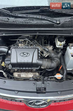 Хэтчбек Hyundai i10 2008 в 