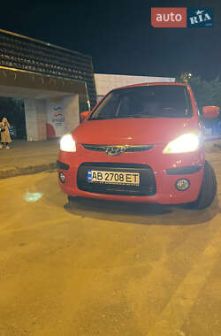 Хэтчбек Hyundai i10 2008 в 
