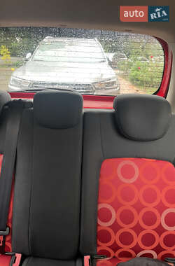 Хэтчбек Hyundai i10 2008 в 