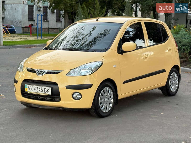 Хэтчбек Hyundai i10 2009 в Харькове