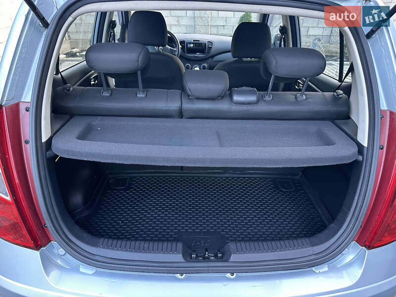 Хэтчбек Hyundai i10 2012 в Запорожье