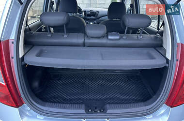 Хэтчбек Hyundai i10 2012 в 