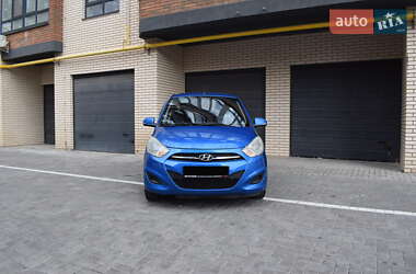 Хэтчбек Hyundai i10 2012 в 