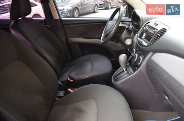 Хэтчбек Hyundai i10 2012 в 