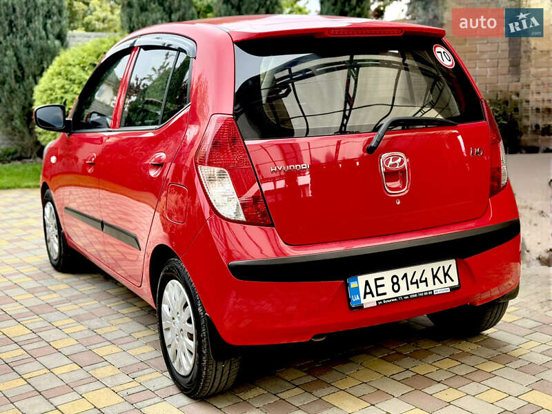 Хэтчбек Hyundai i10 2008 в Днепре