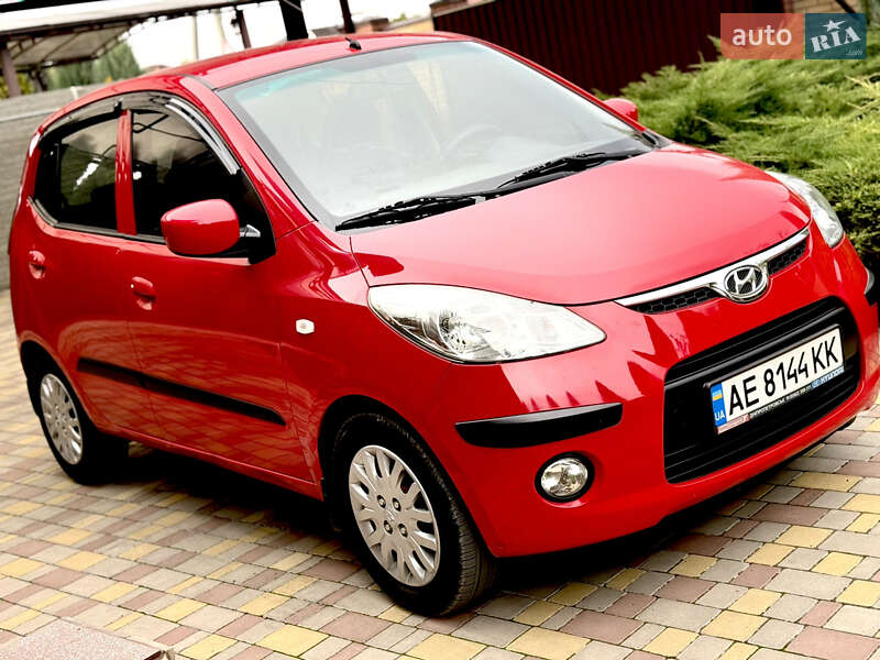 Хэтчбек Hyundai i10 2008 в Днепре