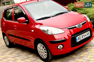 Хэтчбек Hyundai i10 2008 в 