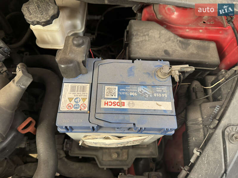 Хэтчбек Hyundai i10 2008 в Днепре