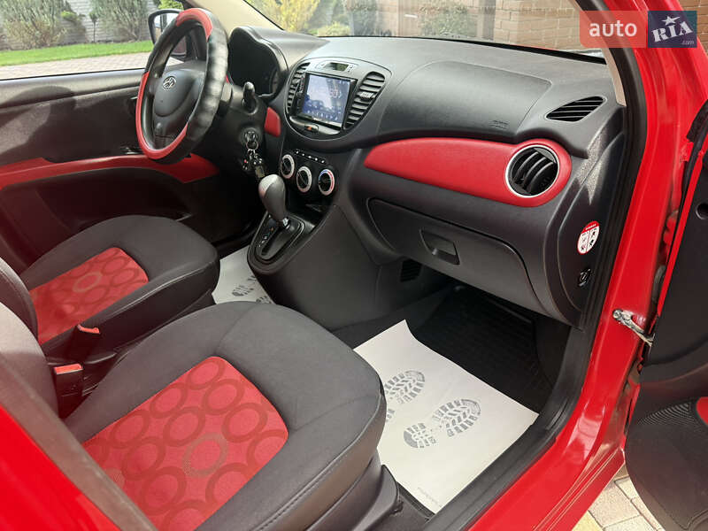 Хэтчбек Hyundai i10 2008 в Днепре