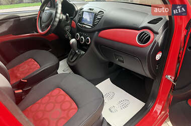 Хэтчбек Hyundai i10 2008 в 