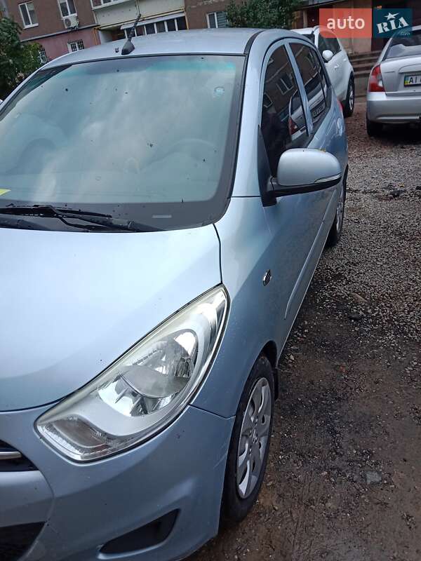 Хэтчбек Hyundai i10 2012 в Броварах