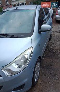 Хэтчбек Hyundai i10 2012 в 