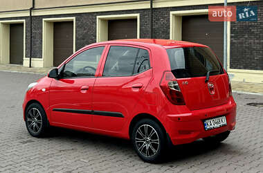 Хетчбек Hyundai i10 2013 в 