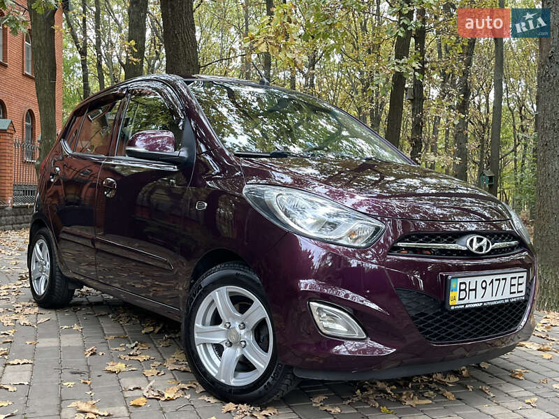 Хэтчбек Hyundai i10 2012 в Одессе фото 3 Хэтчбек Hyundai i10 2012 в Одессе