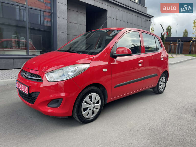 Хетчбек Hyundai i10 2011 в Києві